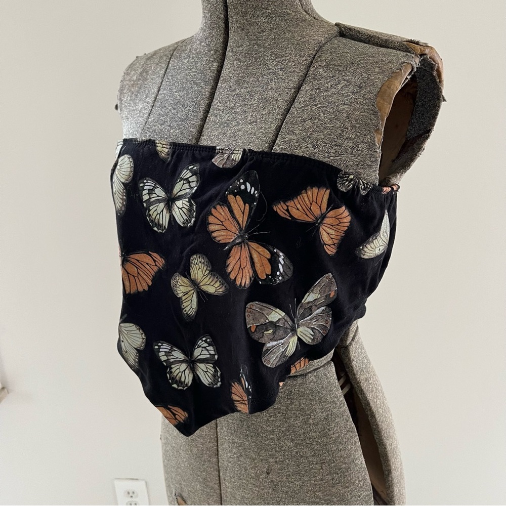 NWT Butterfly Crop Top